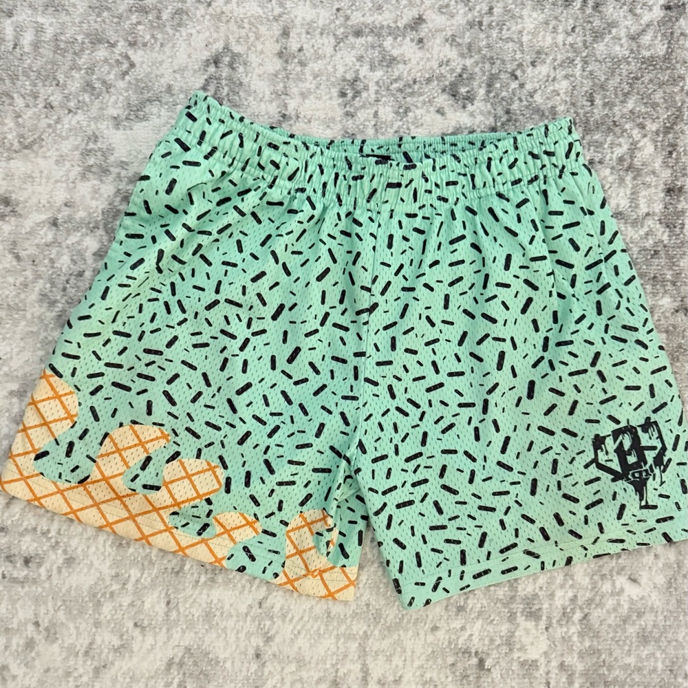 Baseball 101 Mint ice cream shorts YXL